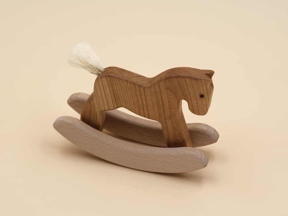 Mini cheval à bascule