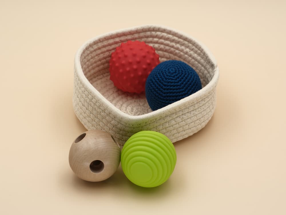 Panier de balles multisensorielles