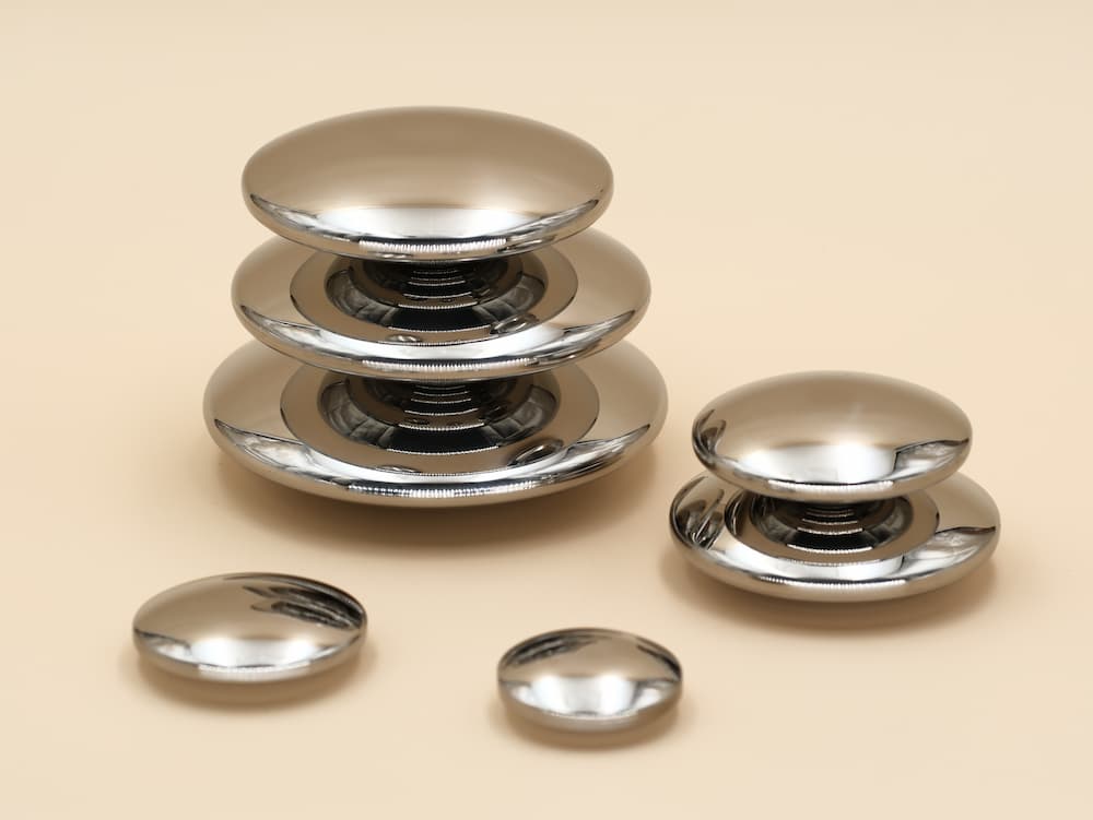 Galets réfléchissants