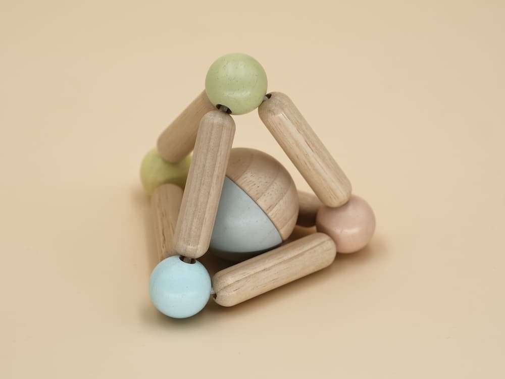 Triangle de préhension avec boule