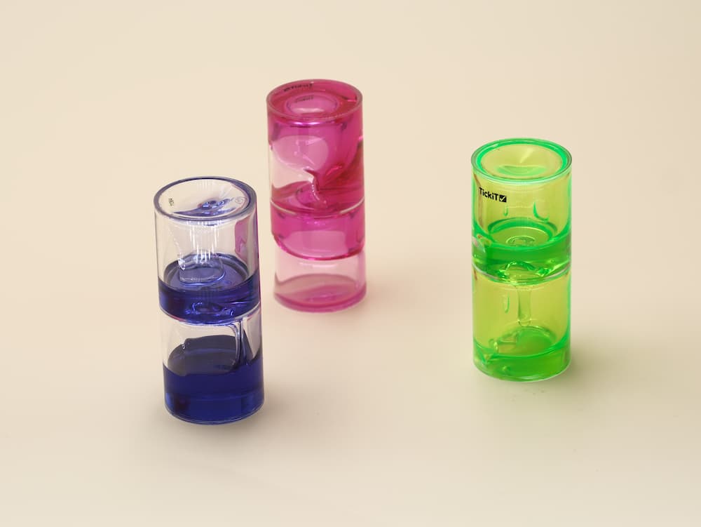 Bouteilles sensorielles fluide magique