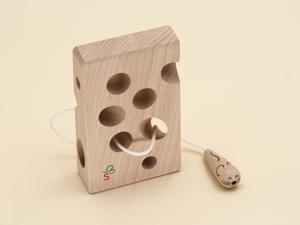 Passe la souris dans le gruyère