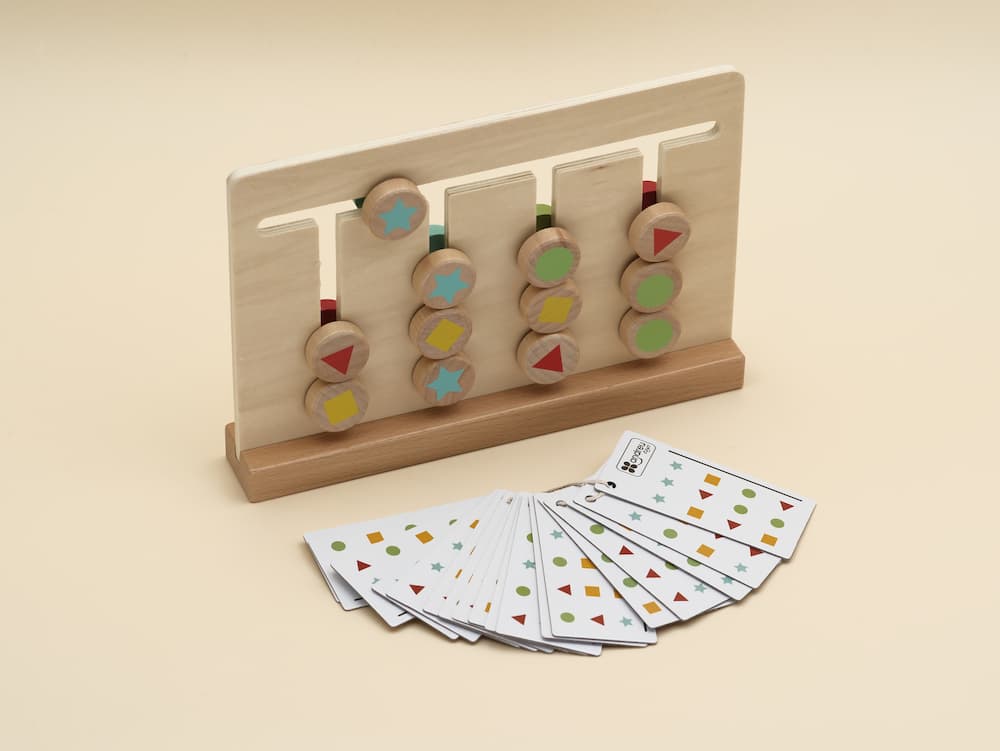 Jeu de logique – couleurs et formes