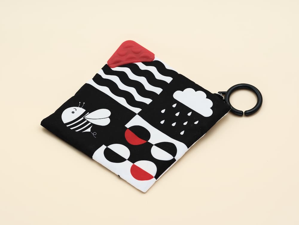 Carré crépitant noir blanc rouge