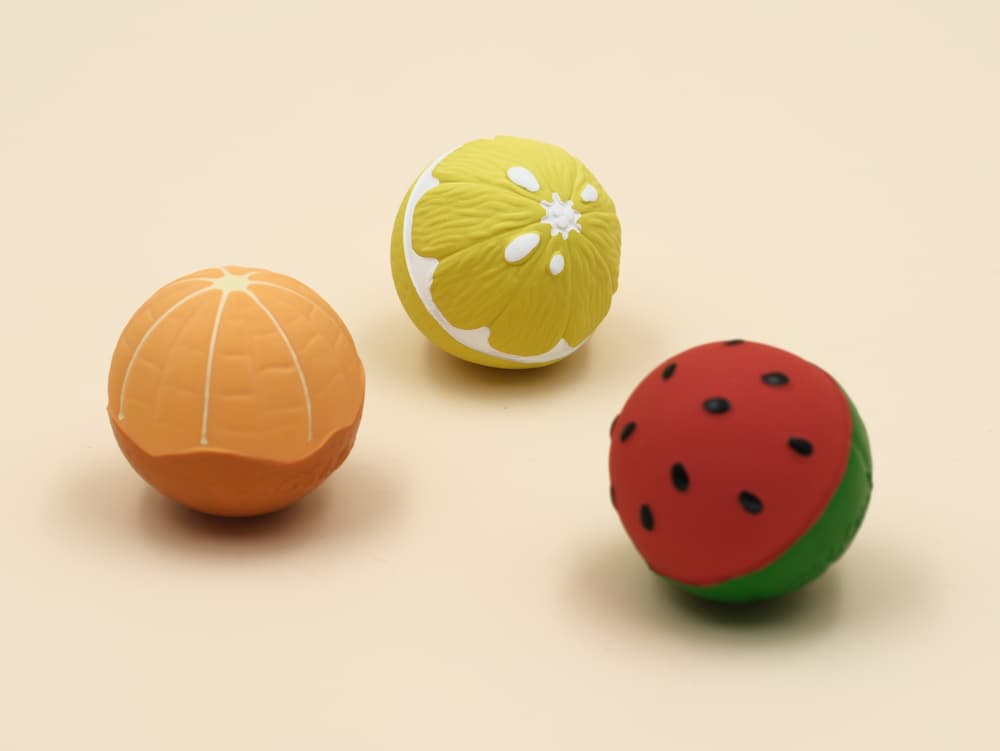 Balles en caoutchouc naturel fruits